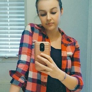 Meet your Posher, Lyria